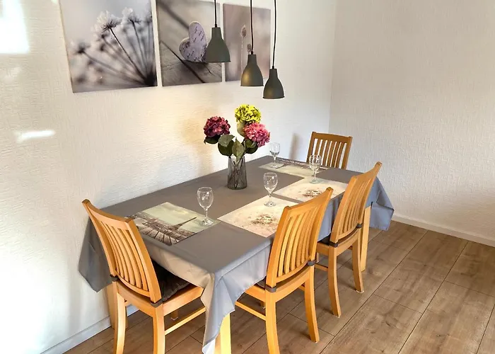 Stylisches ✰ Skywalk ✰ Mit Parkplatz * 빌링겐